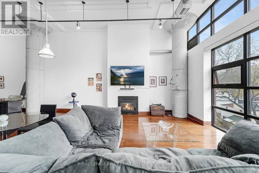 416 - 90 Sumach Street — photo 4 of 39