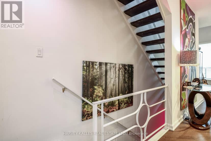530 Richmond Street W, Toronto, photo 2