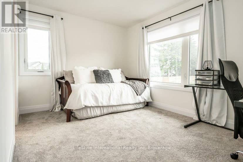 32 Duggan Lane — photo 30 of 40