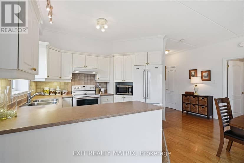 121 - 1404 Clement Street — photo 16 of 36
