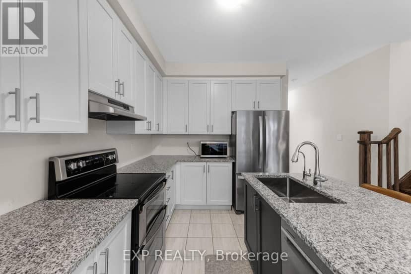 18 Hough Lane — photo 12 of 40