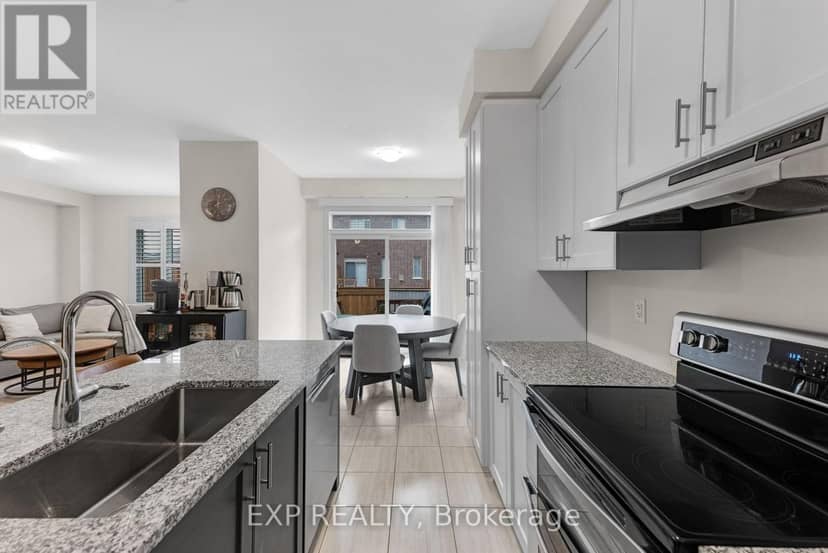 18 Hough Lane — photo 14 of 40