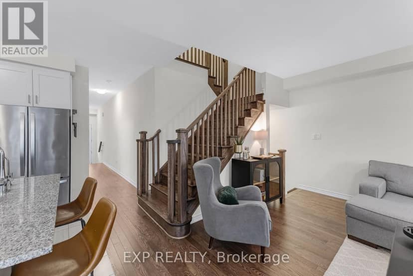 18 Hough Lane — photo 21 of 40
