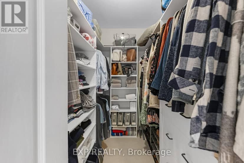 18 Hough Lane — photo 28 of 40