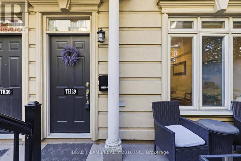 29 - 80 Carr Street — photo 16 of 19
