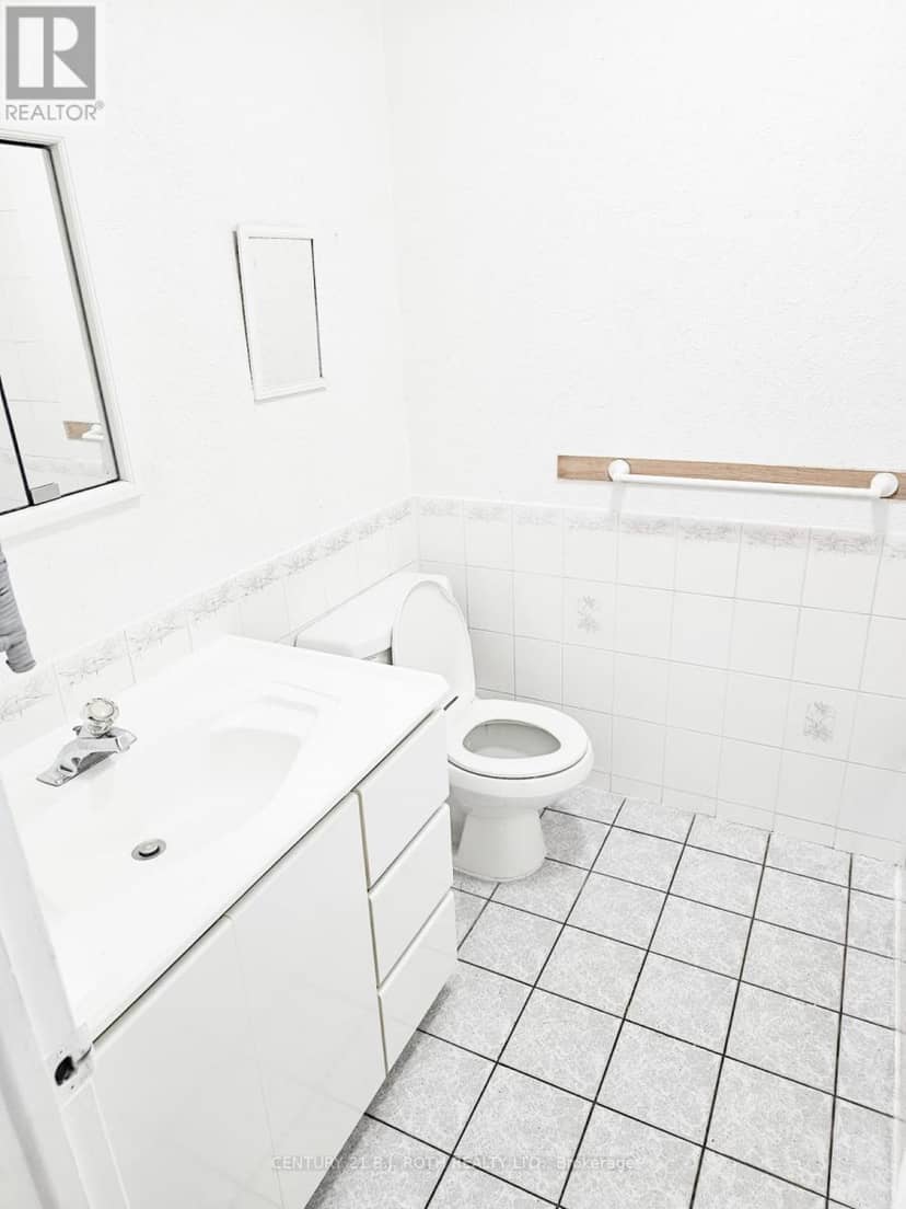 33 Beaumaur Drive — photo 14 of 27