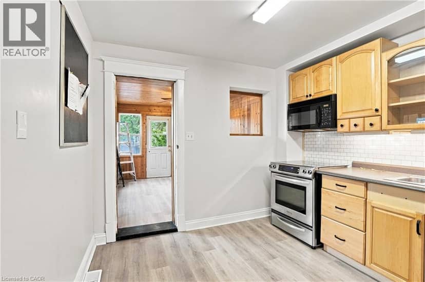 52 KENSINGTON Avenue N — photo 21 of 40