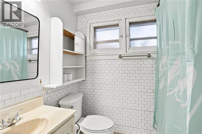 52 KENSINGTON Avenue N — photo 18 of 40
