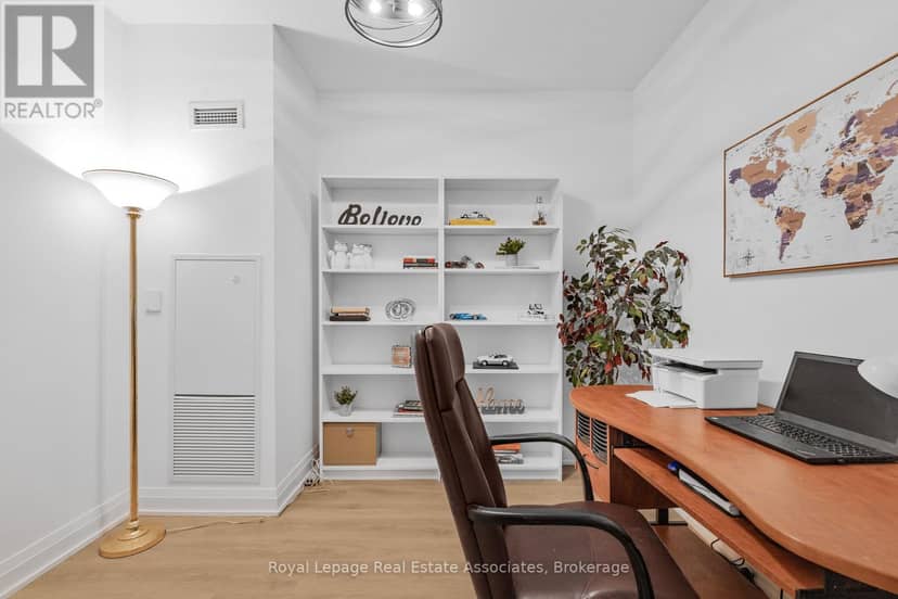 805 - 21 Park Street E — photo 12 of 27