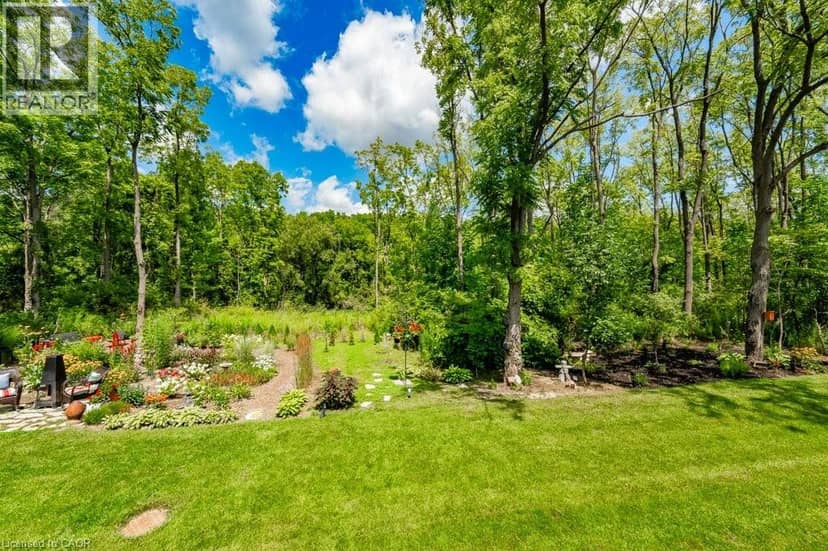 744 NELSON Street W Unit# 18 — photo 35 of 40