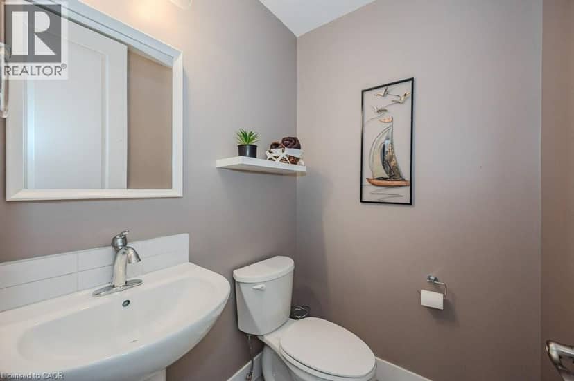 744 NELSON Street W Unit# 18 — photo 20 of 40