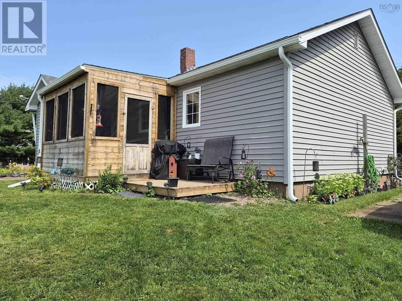 16 Copp Avenue, Amherst, photo 5