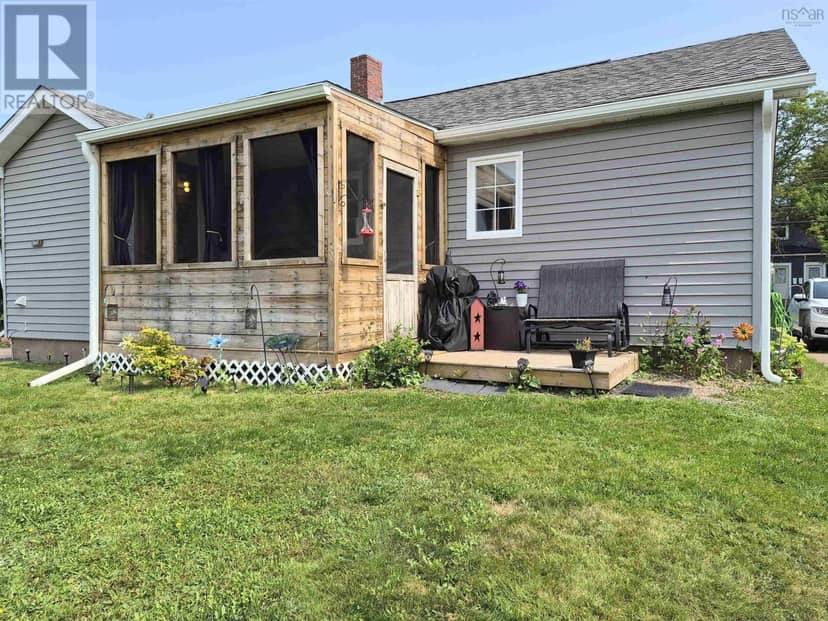 16 Copp Avenue, Amherst, photo 4
