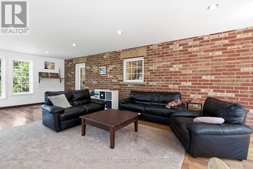 1252 Concession Rd 7 — photo 11 of 40