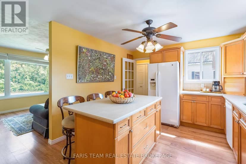 320 Cherry Street, Tay, photo 7