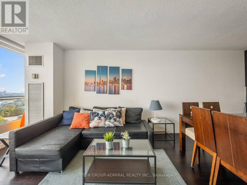 1811 - 10 Martha Eaton Way — photo 14 of 40
