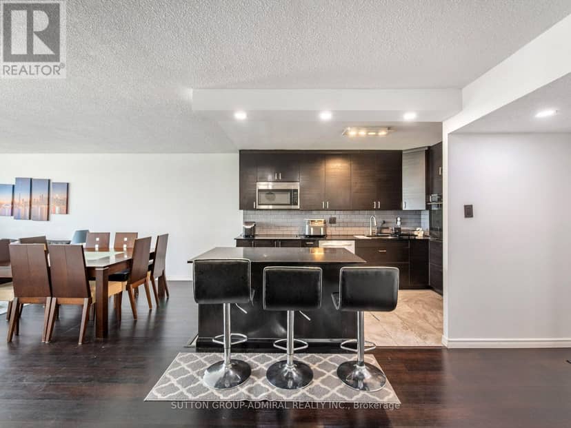 1811 - 10 Martha Eaton Way, Toronto, photo 3
