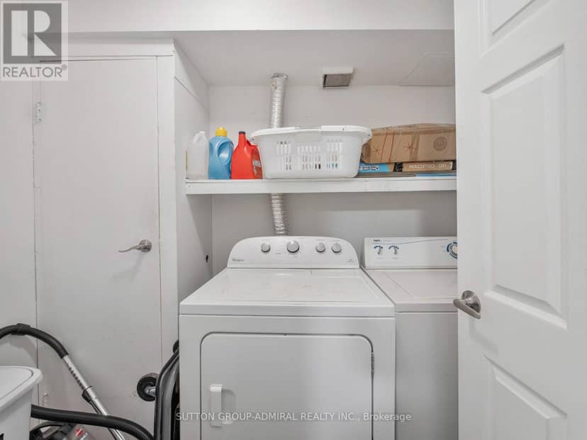 1811 - 10 Martha Eaton Way — photo 35 of 40