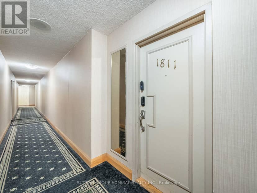 1811 - 10 Martha Eaton Way — photo 38 of 40
