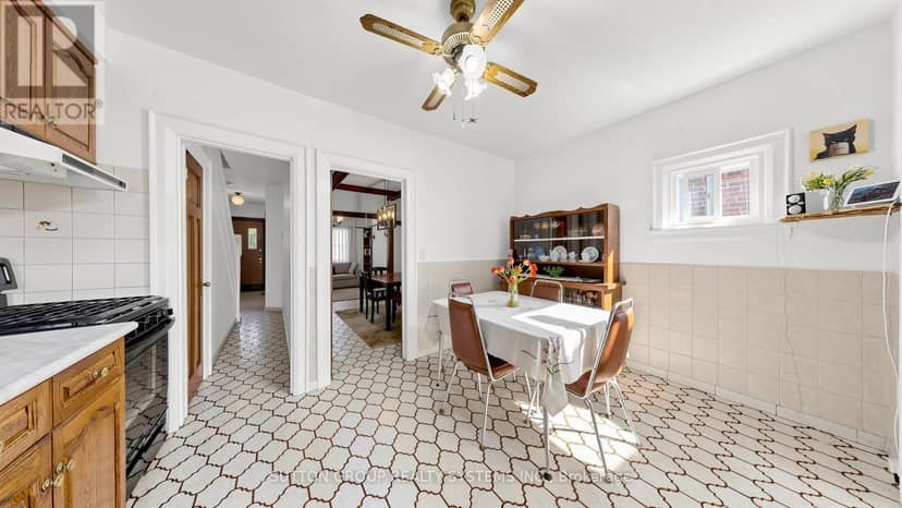 39 Exeter Street — photo 12 of 31