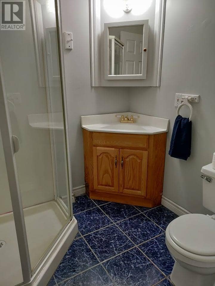 63 Ascension Road — photo 10 of 40
