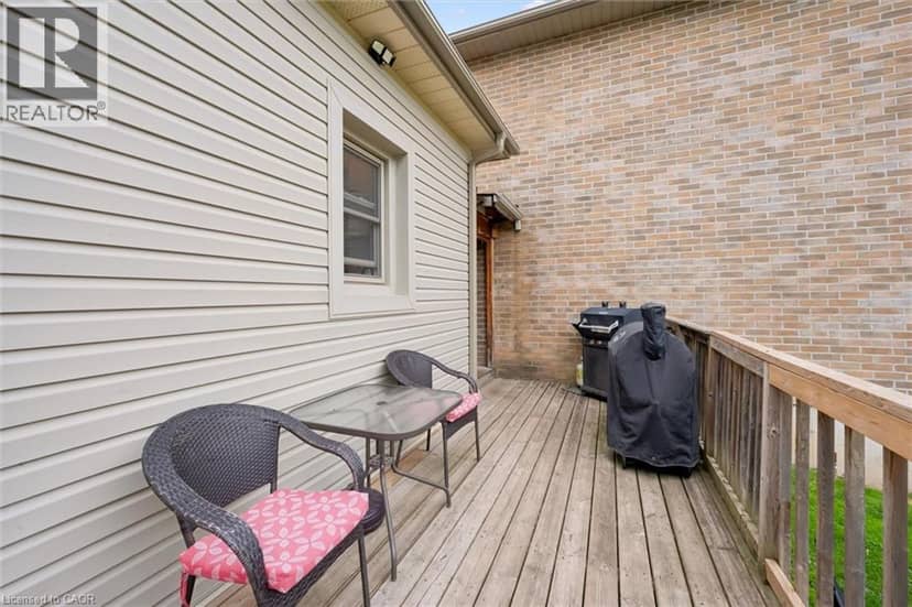 105 SNYDER'S Road W — photo 24 of 39