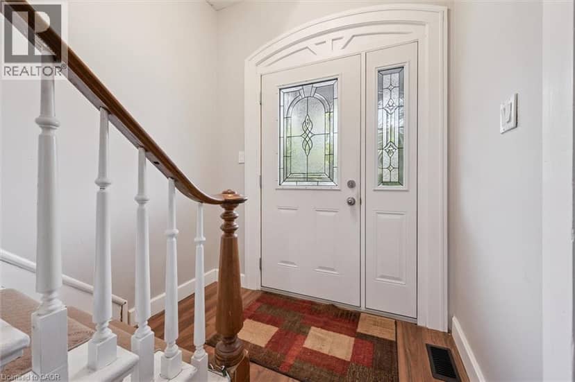 105 SNYDER'S Road W, Baden, photo 3