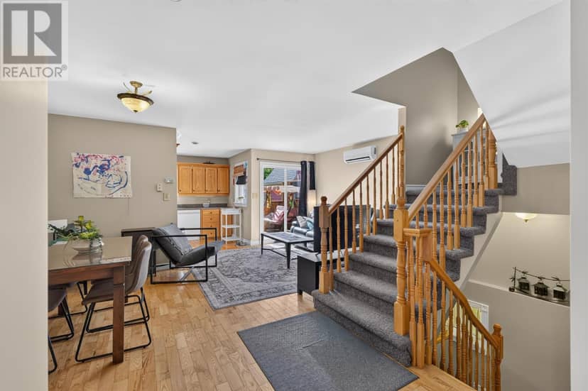 195 Hillsborough Street, Charlottetown, photo 3