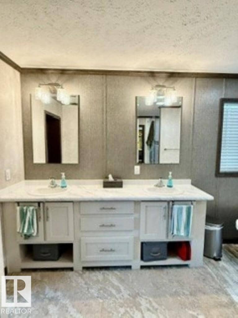 890 Pelican Rd — photo 16 of 40