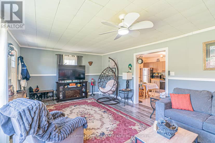 3305 County Rd 48 — photo 10 of 33