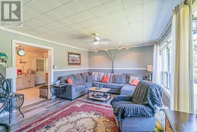3305 County Rd 48 — photo 9 of 33