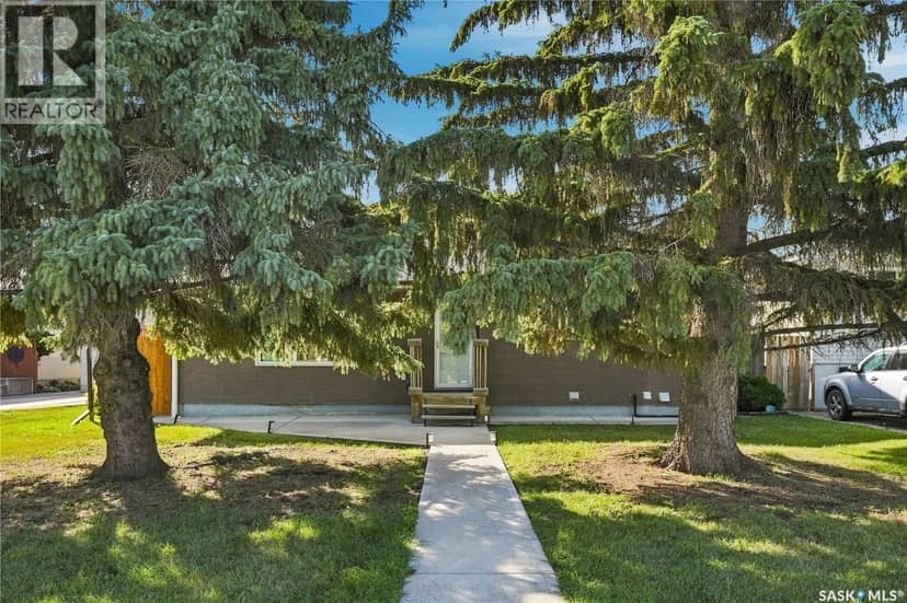 315 M Avenue N, Saskatoon, photo 2