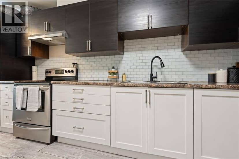 149 BRANTWOOD PARK Road Unit# D — photo 9 of 22