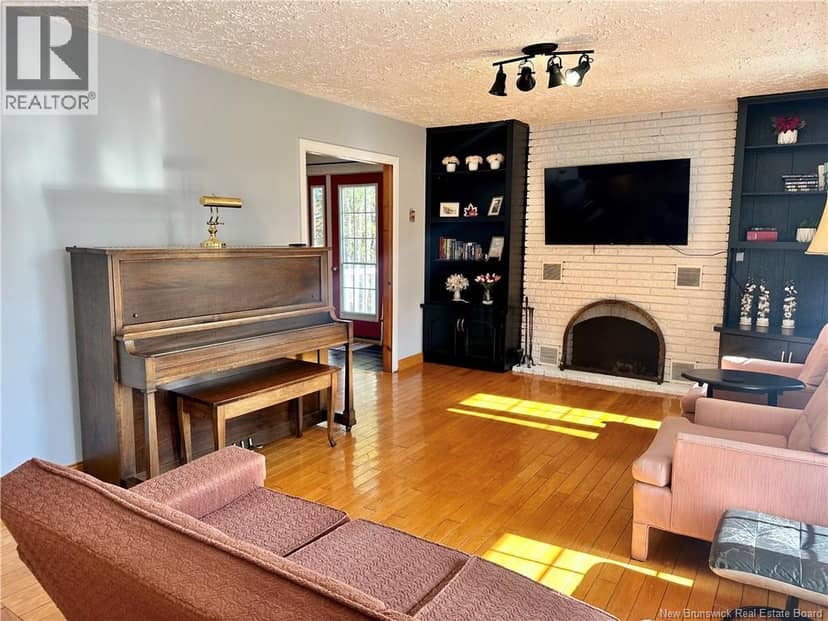954 Main Street — photo 14 of 34
