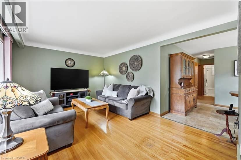 6495 BRACKEN Street — photo 6 of 39