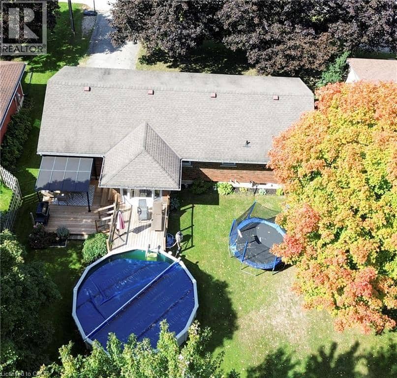 135 QUEEN Street S, Atwood, photo 3