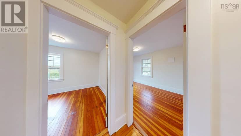 9517 Commercial Street — photo 22 of 40