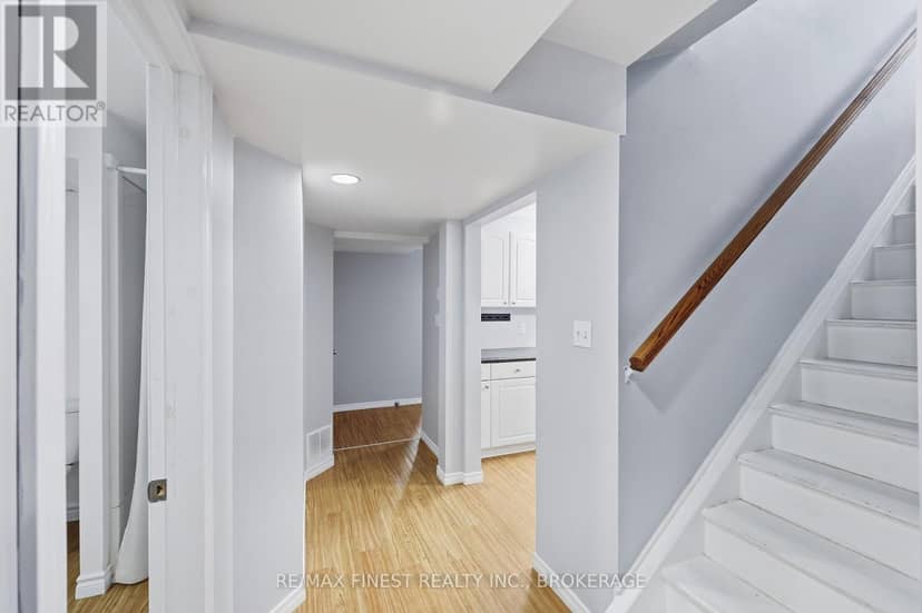 18 Stormont Avenue — photo 35 of 40