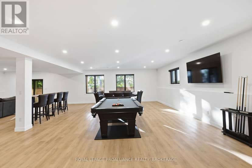 1259 Carfa Crescent — photo 38 of 40