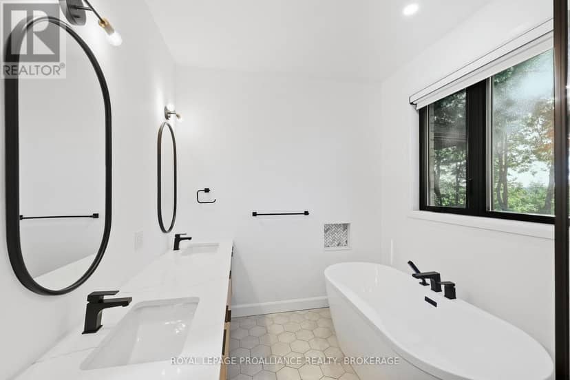 1259 Carfa Crescent — photo 34 of 40