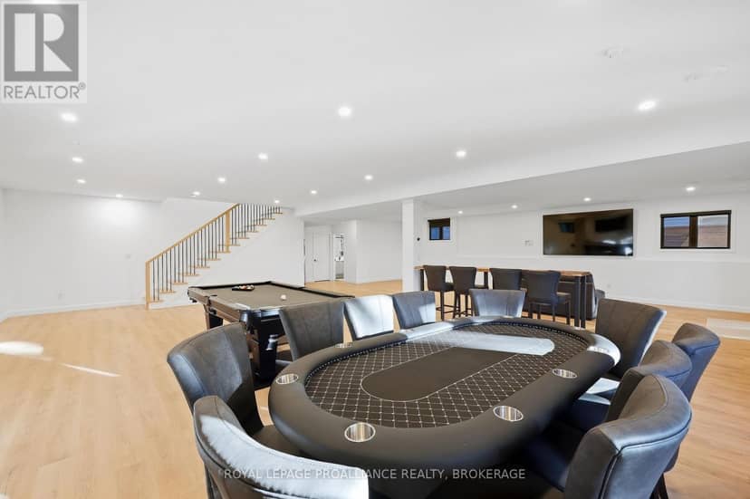 1259 Carfa Crescent — photo 40 of 40