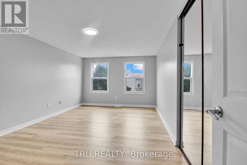 52 Greenboro Crescent — photo 23 of 37