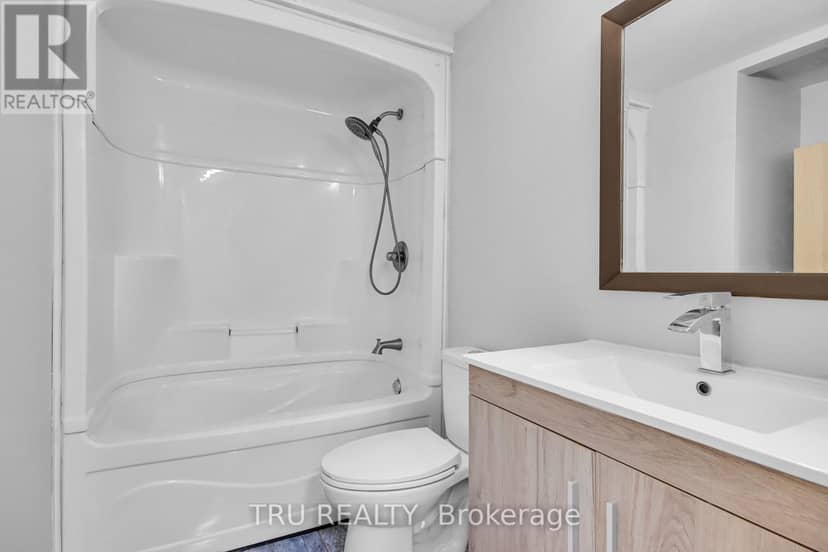 52 Greenboro Crescent — photo 26 of 37