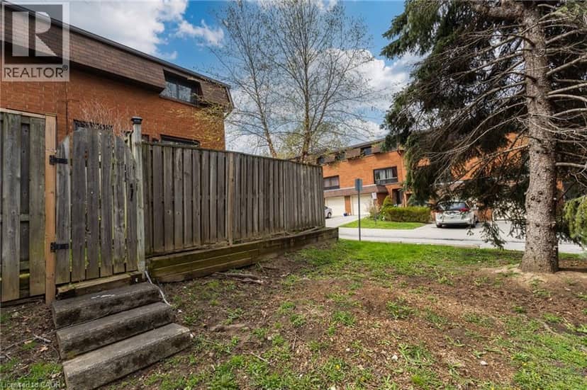 444 STONE CHURCH Road W Unit# L4 — photo 34 of 37