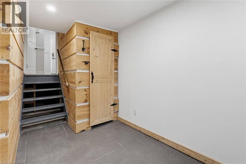 444 STONE CHURCH Road W Unit# L4 — photo 23 of 37