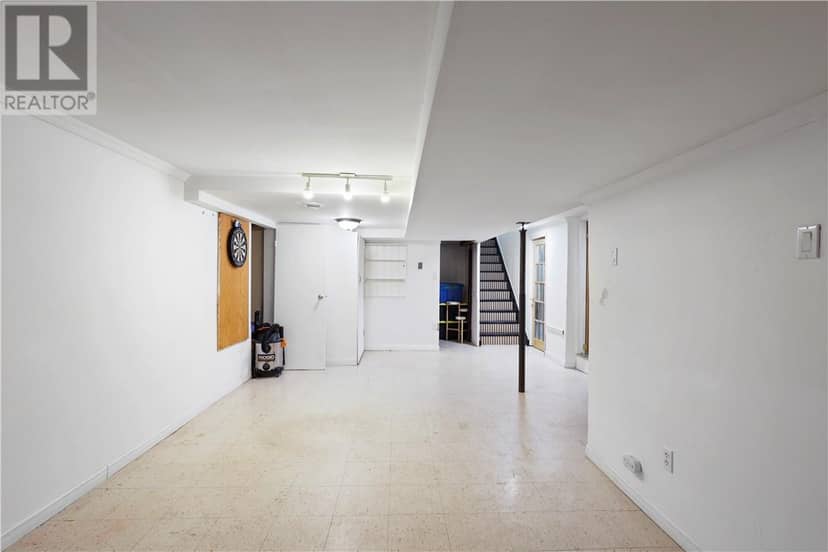 147 THORNE Street — photo 33 of 37