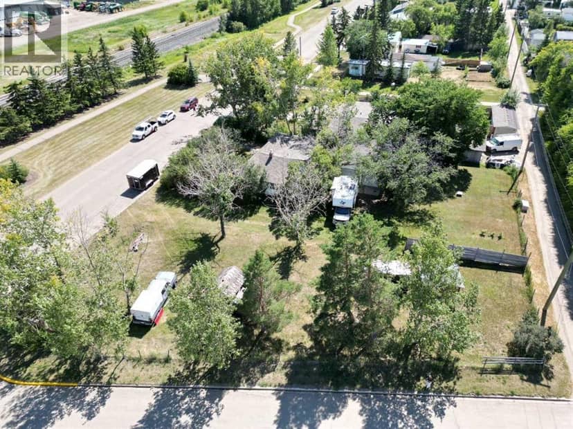 605 Railway Avenue, Trochu, photo 7