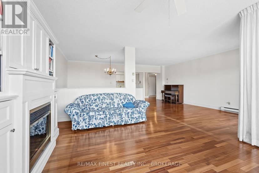 302 - 1000 King Street W, Kingston, photo 6