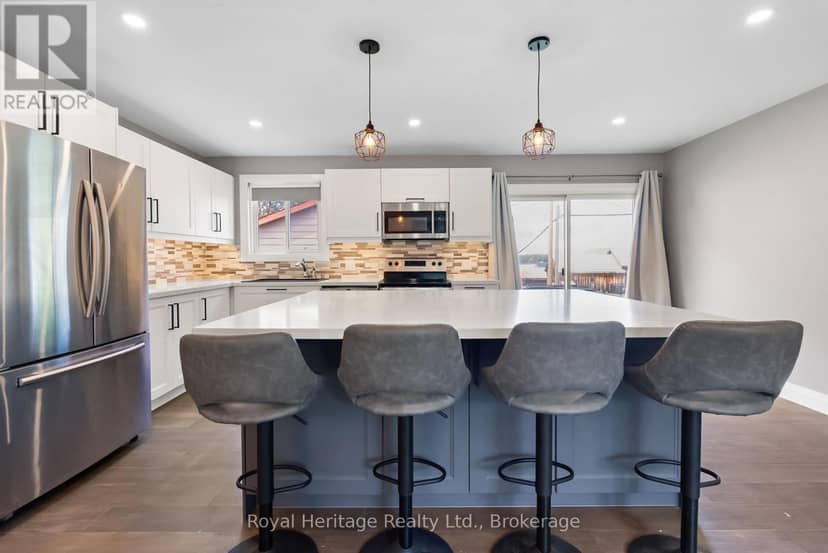 48 Silver Birch Street — photo 18 of 29