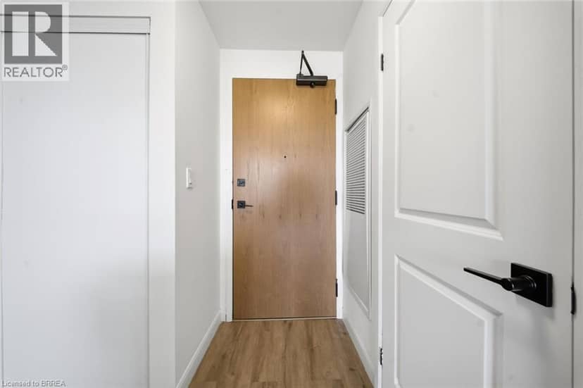 7 ERIE Avenue Unit# 202, Brantford, photo 3
